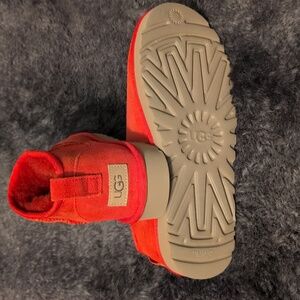 UGG short Brand new never worn